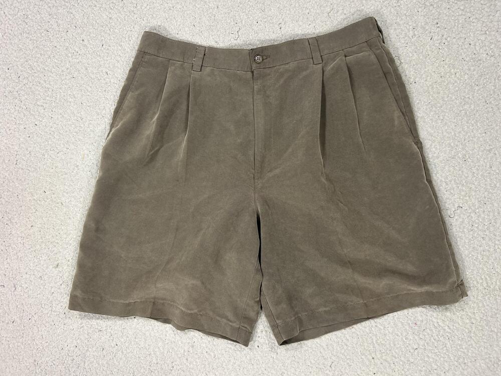 Claiborne Shorts Mens 34 Brown Pleated Chino Classic Fit Casual Cotton Polyester